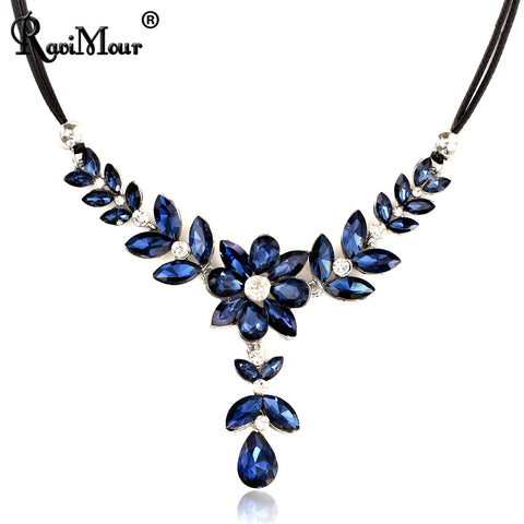 Flower Blue Crystal necklace